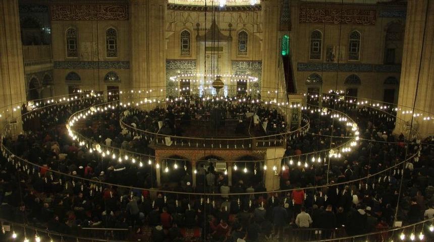 Selimiye&rsquo;de &lsquo;regaip Kandili&rsquo; Coşkusu