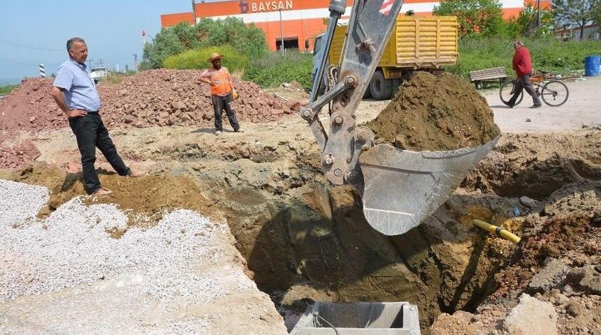 Kartepe&rsquo;de Yağmur Suyu Hattı &Ccedil;alışmaları S&uuml;r&uuml;yor