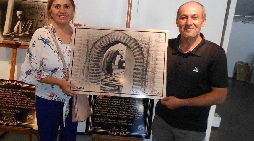 Yunus Emre Fotoğraf Ve Şiir Sergisi