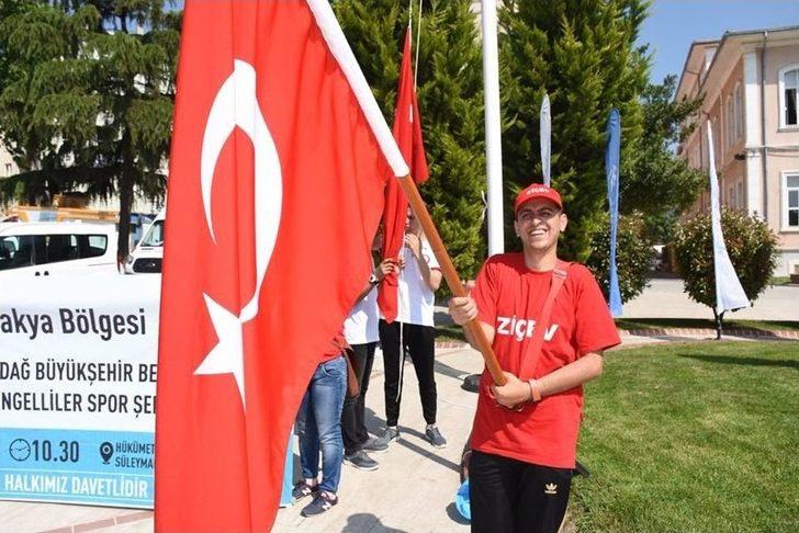 Engelli Bireylerin Tekirdağ Sokaklarında ’sevgi’ Yürüyüşü G4