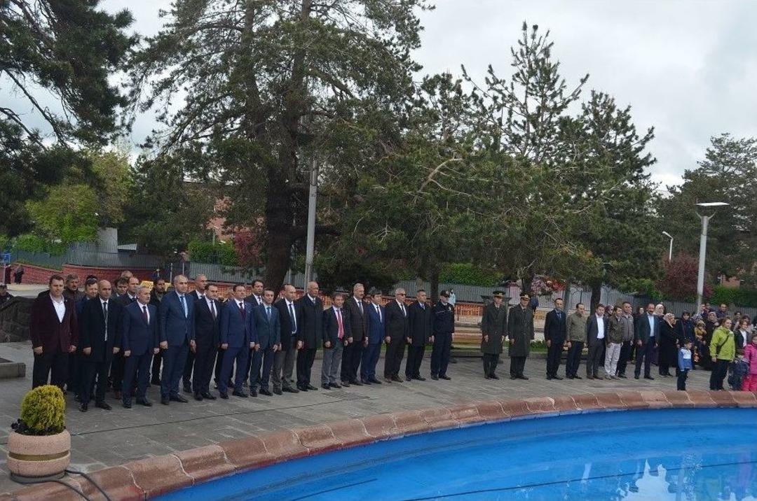 Gen&ccedil;lik Haftası Kutlamaları Başladı