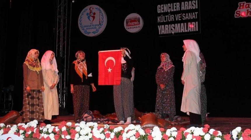 Hayallerini Sahneye Taşıdılar