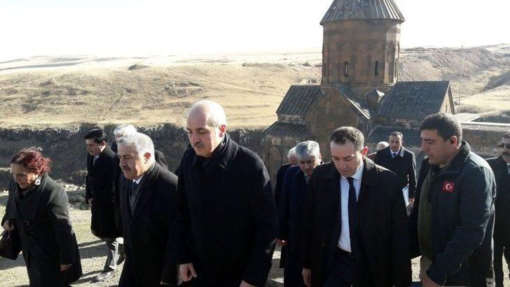 Bakan Kurtulmuş, Ani’de Tarihi İpek Yolu Köprüsü’nün Fotoğrafını Çekti G4