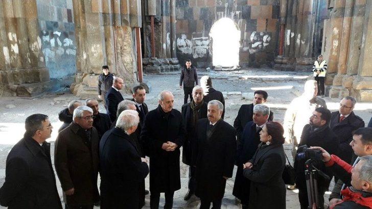 Bakan Kurtulmuş, Ani’de Tarihi İpek Yolu Köprüsü’nün Fotoğrafını Çekti G5