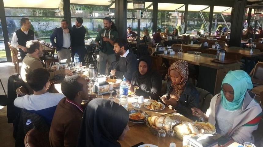 Kyk M&uuml;d&uuml;r&uuml; Koz, "her Sorunda &Ouml;ğrencilerin Yanlarında Olacağız"