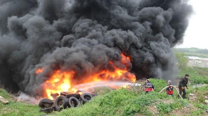 &Ccedil;an&rsquo;da Atık Lastik Yangını