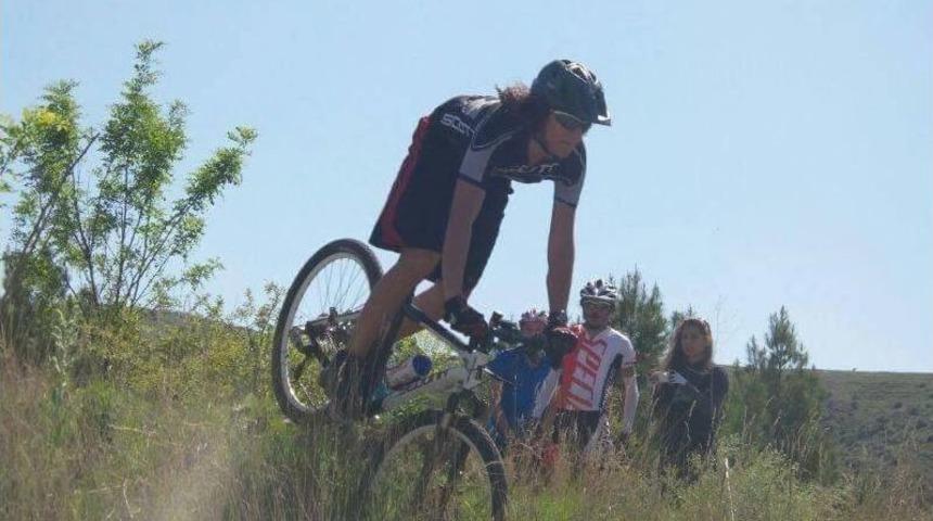 Ata&rsquo;ya Saygı İ&ccedil;in Pedal &Ccedil;eviriyorlar