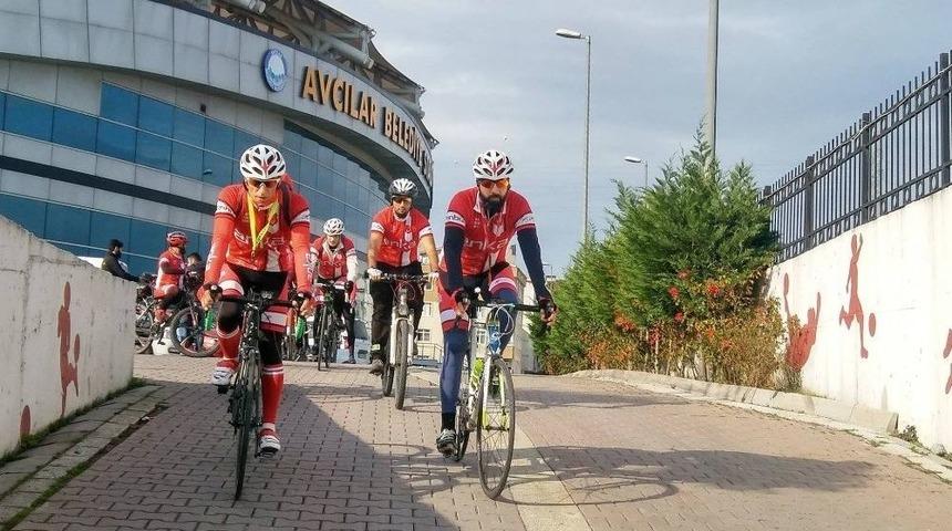 Avcılar&rsquo;dan &Ccedil;anakkale&rsquo;ye Şehitlerimiz İ&ccedil;in Pedallayacaklar