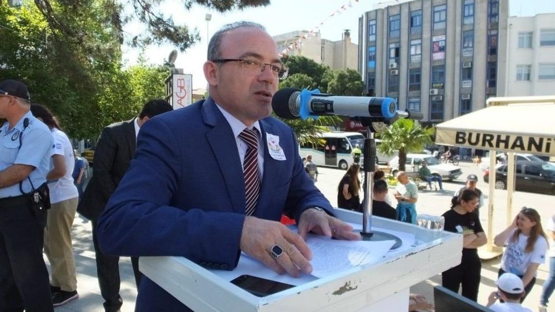 Engelli Gen&ccedil;lerin G&ouml;sterileri B&uuml;y&uuml;k İlgi G&ouml;rd&uuml;