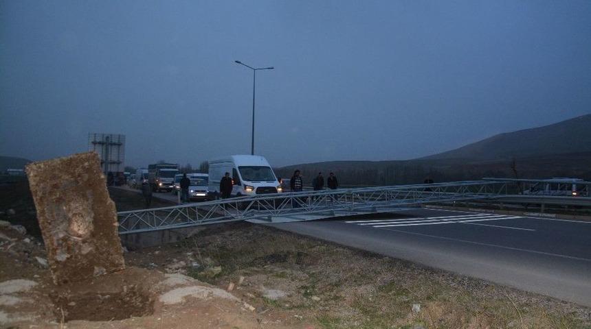 Lodos Eds Direğini Devirdi