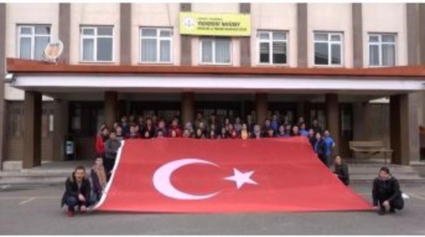 Afrin’de Görev Yapan Mehmetçiğe Şiirli Destek