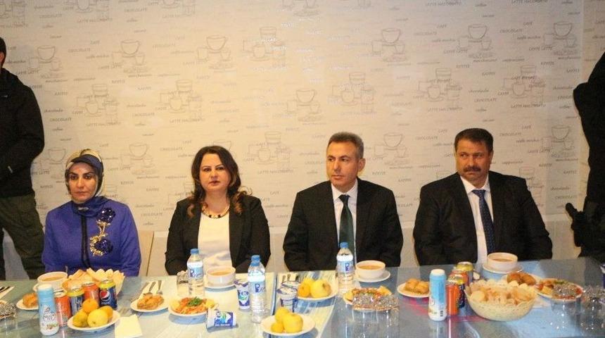 Ağrı Milli Eğitim&rsquo;den &Ouml;ğretmenlere Yemek