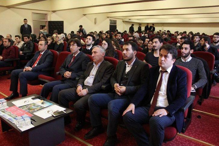Kaymakam Öztürk Üniversite Öğrencileriyle Bir Araya Geldi G2