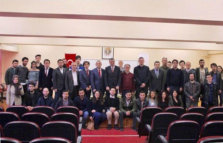 Kaymakam Öztürk Üniversite Öğrencileriyle Bir Araya Geldi G5