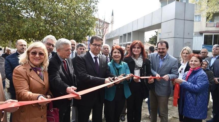 Balcıb&uuml;k&rsquo;ten G&ouml;&ccedil;&rsquo;&uuml;n 90&rsquo;ıncı Yılında Avcılar&rsquo;da &lsquo;firuzk&ouml;y G&ouml;&ccedil; Anıtı&rsquo; A&ccedil;ıldı