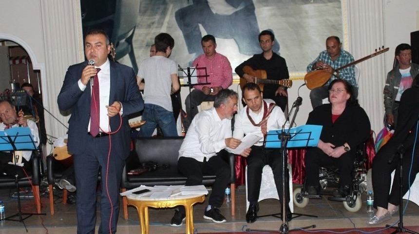 G&ouml;rele&rsquo;de Engelliler Haftası&rsquo;nda Engellilerden Oluşan Koro Konser Verdi