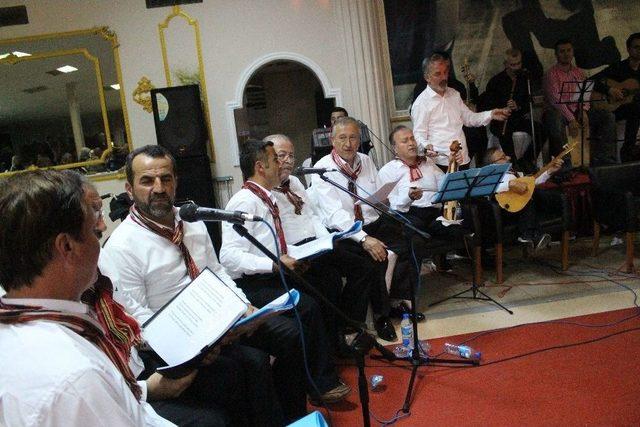 Görele’de Engelliler Haftası’nda Engellilerden Oluşan Koro Konser Verdi