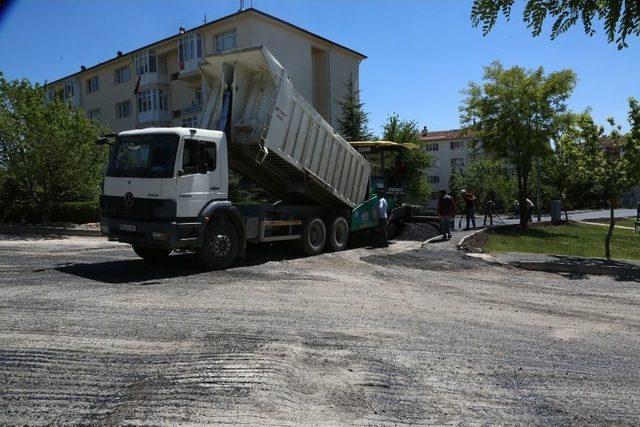 Odunpazarı Belediyesi Fen İşleri Müdürlüğü Ekiplerinin Asfalt Çalışması