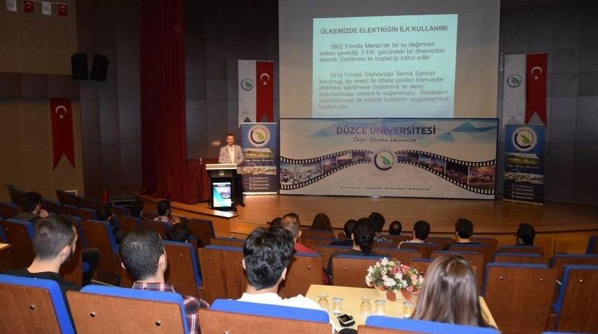 Düzce Üniversitesi Öğrencileri Mesleki Deneyimi Olan Mezunlarla Buluştu