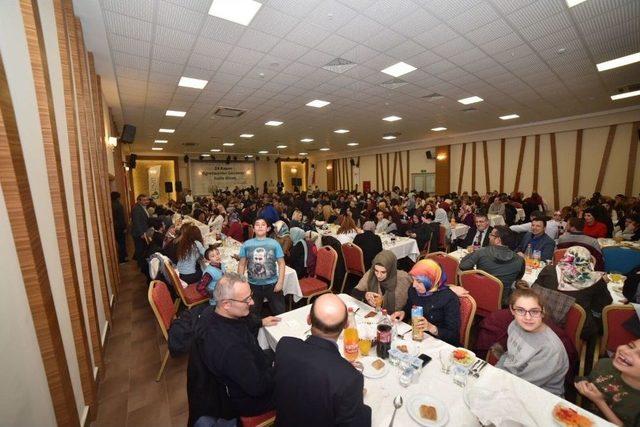 Doğan, "&ouml;ğretmenlerimize Minnettarız" 2