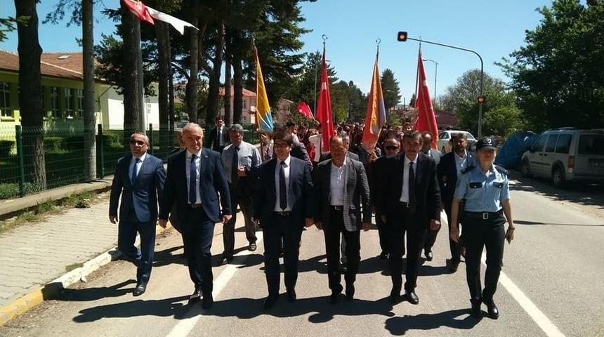 Gençlik Haftası Gençlik Yürüyüşü İle Başladı