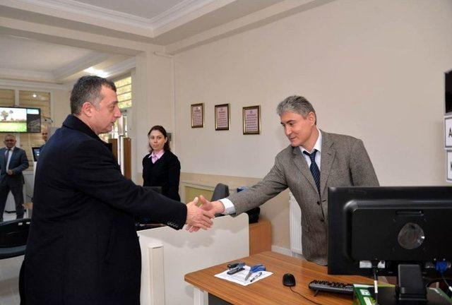 Vali B&uuml;y&uuml;kakın&rsquo;dan Kurum Ziyaretleri 2