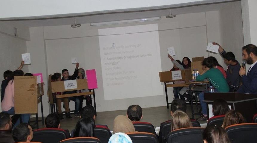 Sason&rsquo;da Okullar Arası Bilgi Yarışması Yapıldı