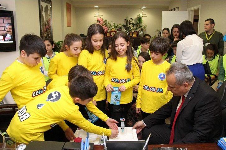 Buca’da Öğrenciler Suyun Önemini Anlattı G2