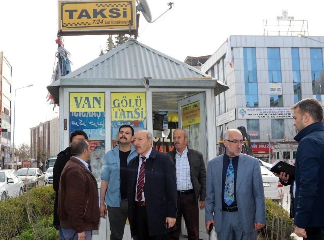 Taksi Duraklarının Yenilenmesi İ&ccedil;in İlk Adım Atıldı