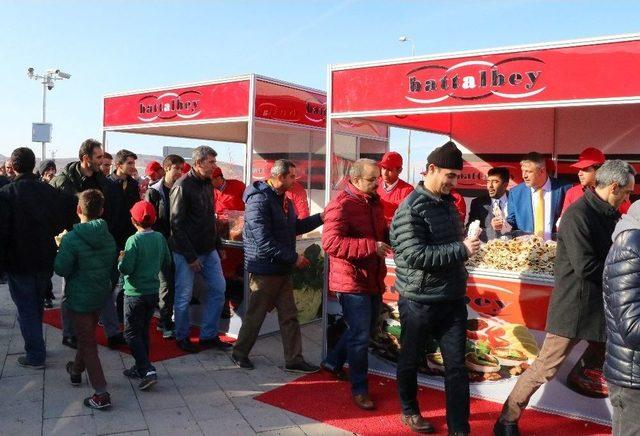 Malatya Stadyumu&rsquo;nda 27 Bin 44 &Ccedil;iğ K&ouml;fte Dağıtıldı 3