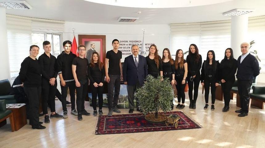 Burhaniye Belediyesi Avrupa İle K&uuml;lt&uuml;r K&ouml;pr&uuml;s&uuml; Kuruyor