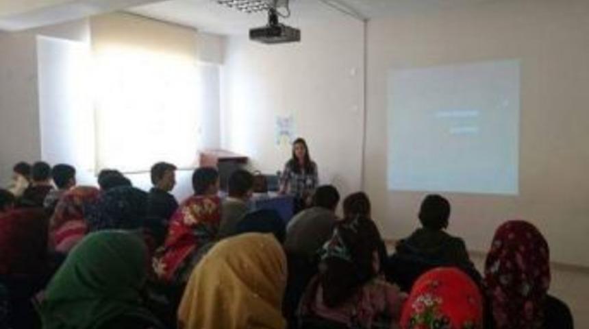 Aslanapa Ortaokulu Öğrencilerine Sağlıklı Beslenme Ve Antibiyotik Kullanımı Semineri