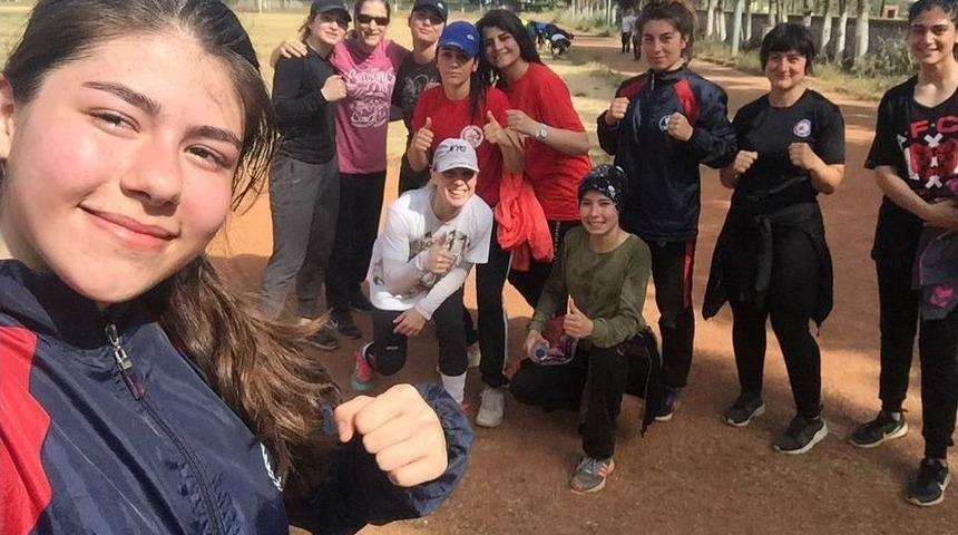 Şampiyon Hayriye T&uuml;rksoy Moskova&rsquo;da Ringe &Ccedil;ıkacak