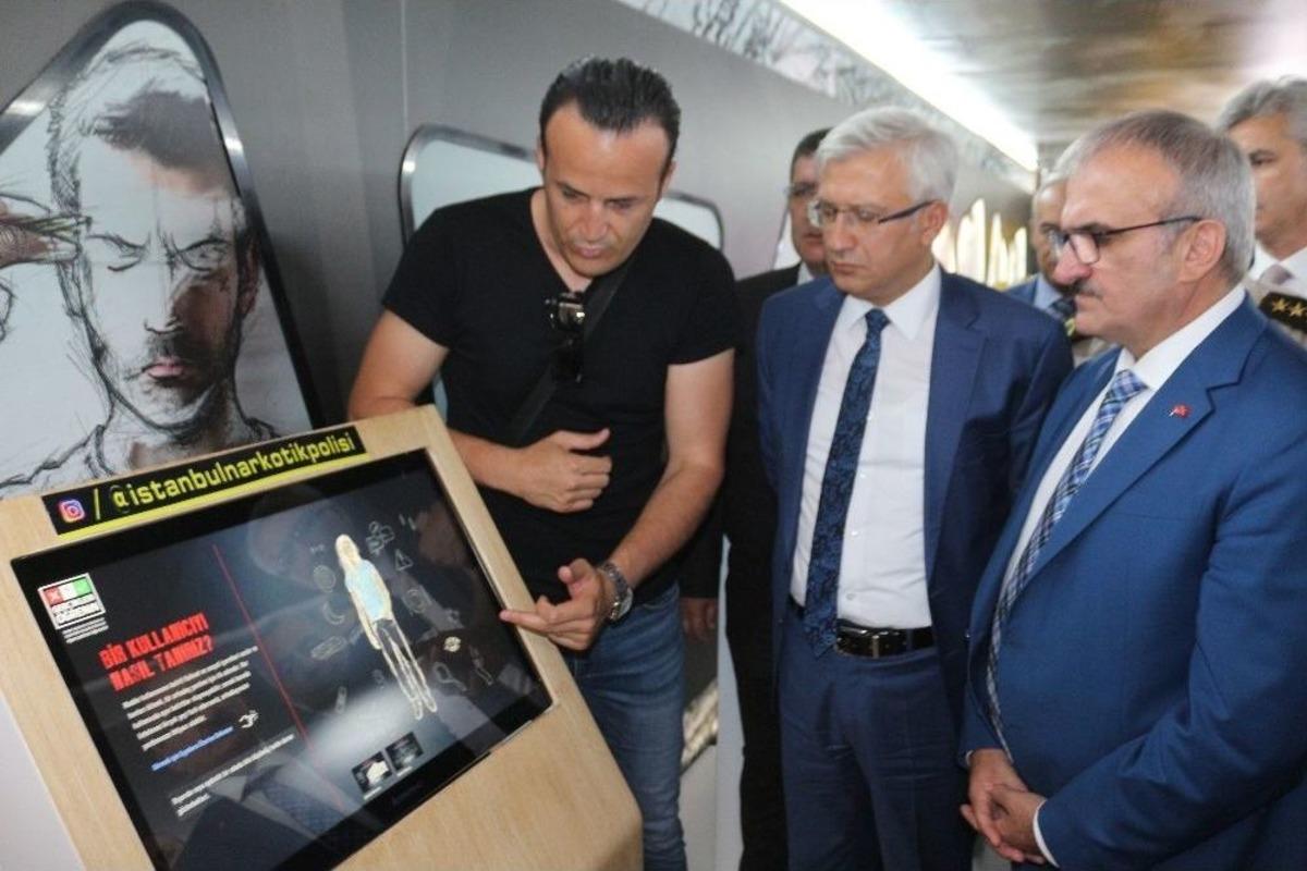 &lsquo;narkotik Eğitim Tırı&rsquo; Antalya&rsquo;da