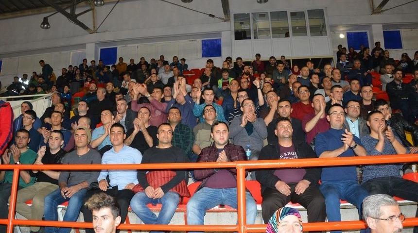 Kısa D&ouml;nem Er&rsquo;ler Voleybol Ma&ccedil;ına G&ouml;t&uuml;r&uuml;ld&uuml;