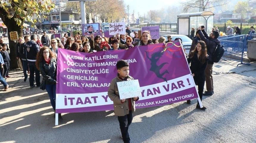 Zonguldak&rsquo;ta "şiddete Hayır" Y&uuml;r&uuml;y&uuml;ş&uuml;