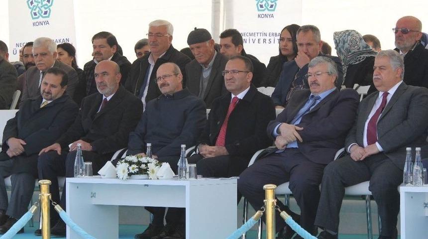 Başbakan Yardımcısı Bozdağ: "mevlid-i Nebi Haftası Hicri Takvime G&ouml;re Kutlanacaktır"