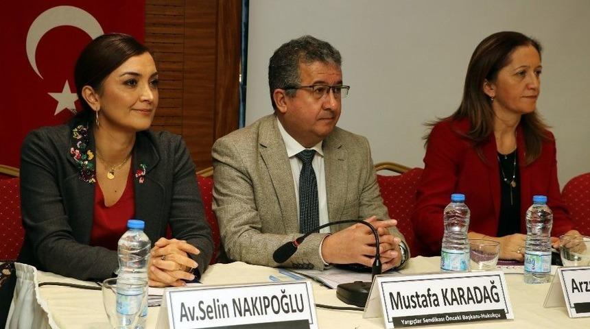 Manisa Barosundan &rsquo;kadına Y&ouml;nelik Şiddet&rsquo; Semineri