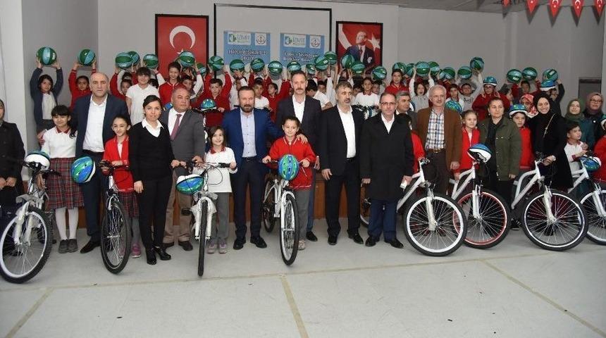 İzmit&rsquo;te Bisiklet Coşkusu Devam Ediyor