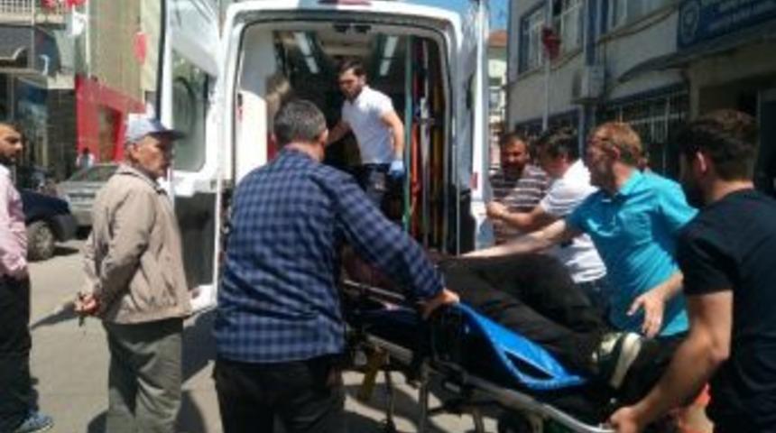 Eşinden Şikayet&ccedil;i Olmaya Geldiği Emniyette Bayıldı