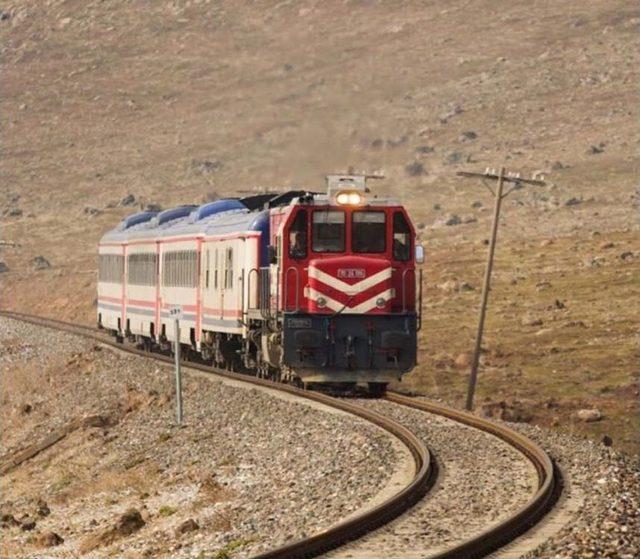 (özel Haber) Gezginlerin Yeni Trendi, Van Gölü Ekspresi