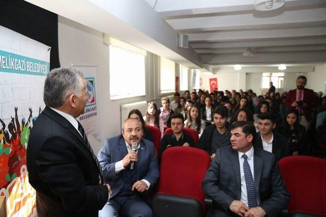 Şeker Anadolu Lisesi’nde ’şeker’ Tadında Sohbet