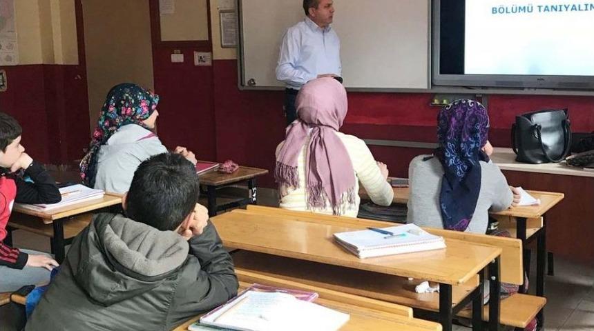 Hisarcık &Ccedil;pl&rsquo;de Ortaokul &Ouml;ğrencilerine B&ouml;l&uuml;m Tanıtımı