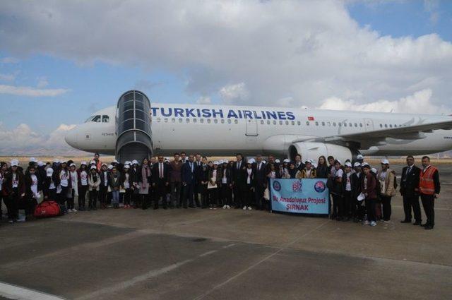 Cizreli Öğrenciler Antalya’ya Uğurlandı