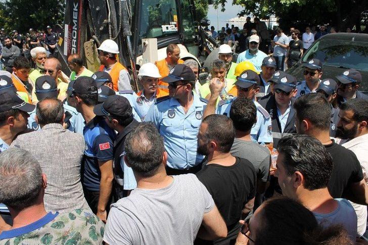 Yalova’da Olaylı Yıkım G4