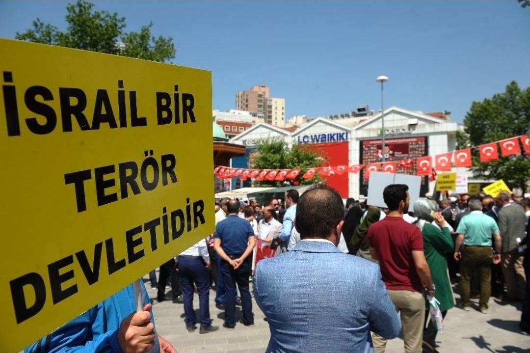 Bursa&rsquo;da İsrail Lanetlendi