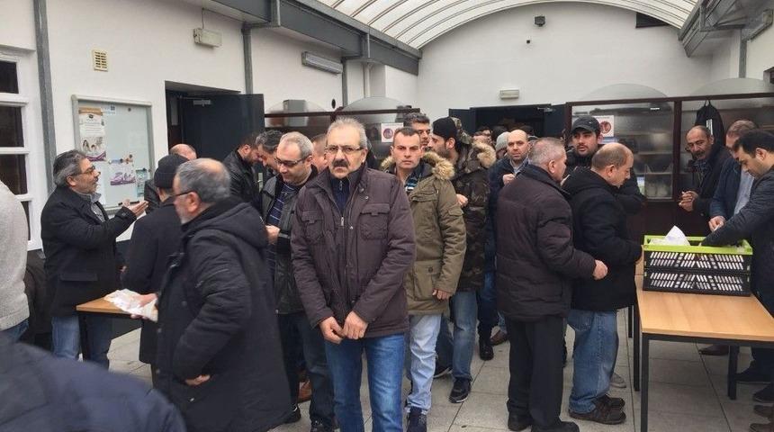 Hollanda&rsquo;dan &Ccedil;anakkale Ve Afrin Kahramanlarına Dua