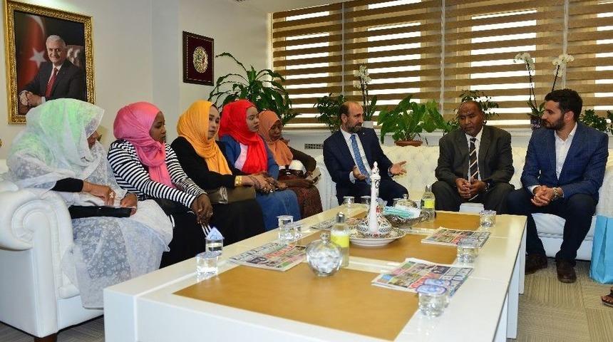 Başkan Edebali Sudan Heyetini Ağırladı