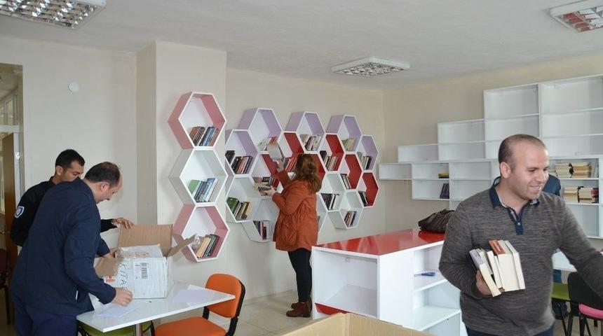Büyükşehir’den Doganyol’a İkinci Kütüphane