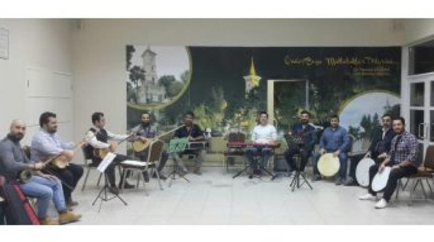 İzmit Kent Orkestrası Kahramanlık T&uuml;rk&uuml;lerini Seslendirecek